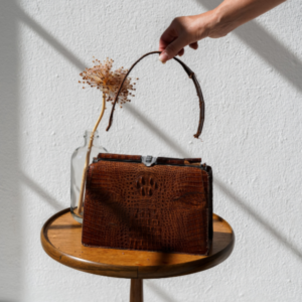 Waardevol d'Ing | taxatie | advies | tassenrestauratie | vintage